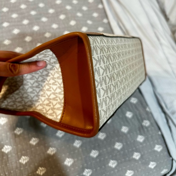 Michael Kors Tote - Picture 4 of 6